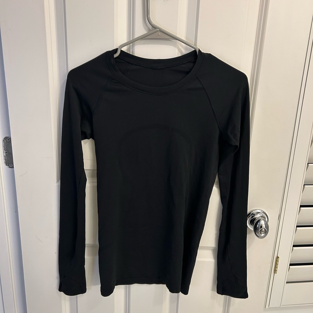 Lulu Black Long Sleeve Swiftly Tech